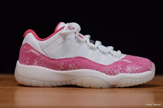 Kick Theory Air Low 11 AH7860-106 Jordan Pink WMNS Snakeskin 0702